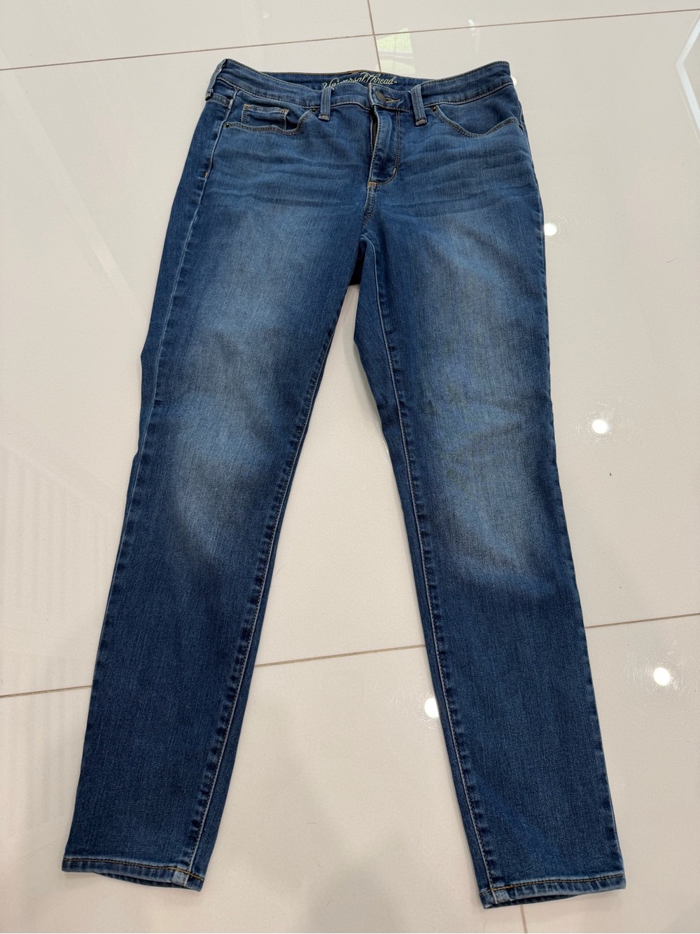 Universal Thread Skinny Jeans in Dark Blue Wash